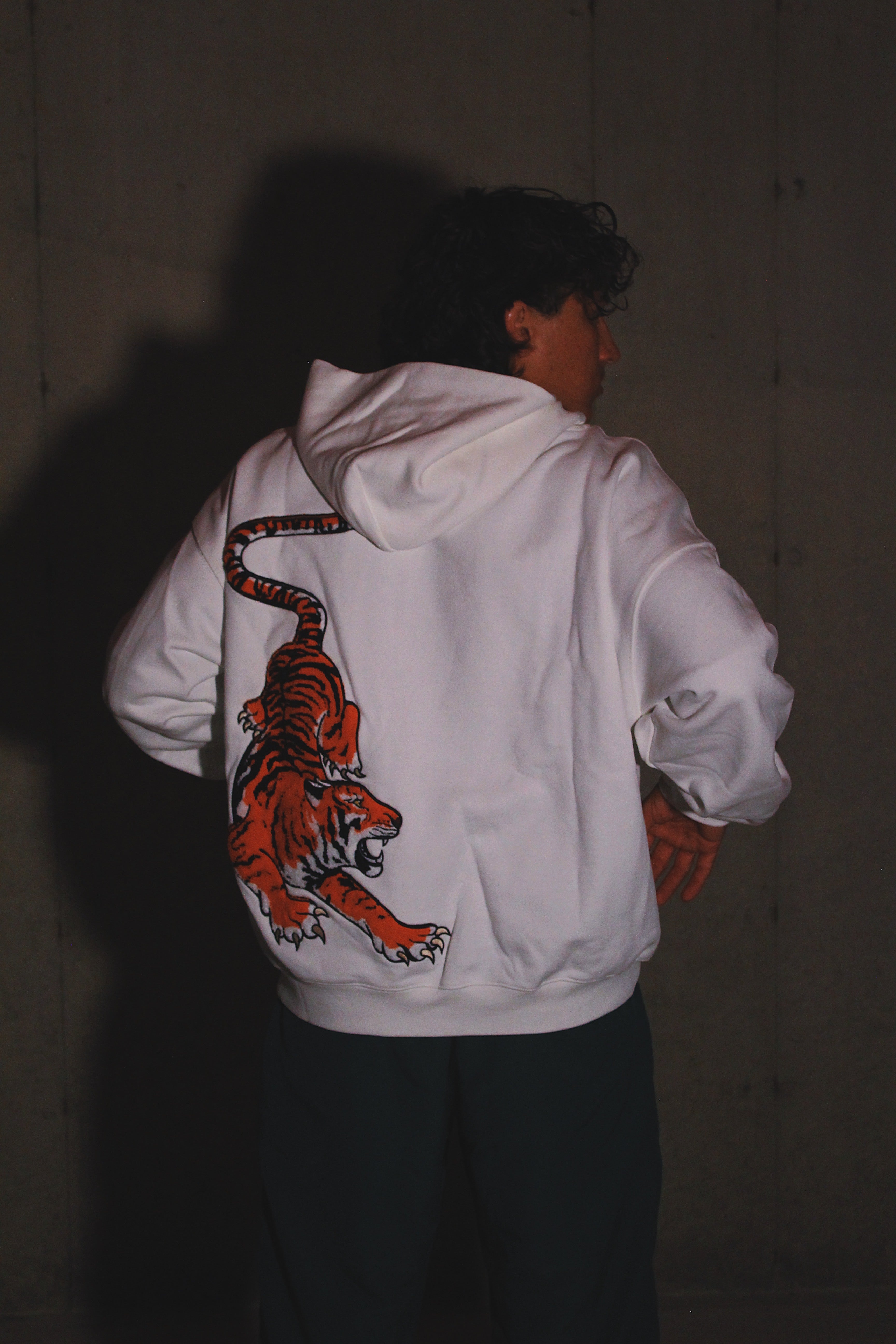 'WHITË TYGËR' HOODIË